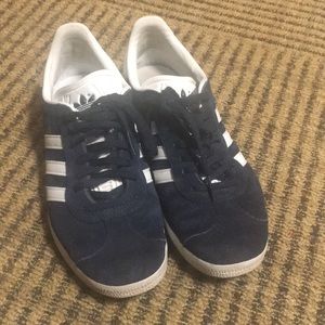 Adidas!! Gazelle 7 1/2 sneakers